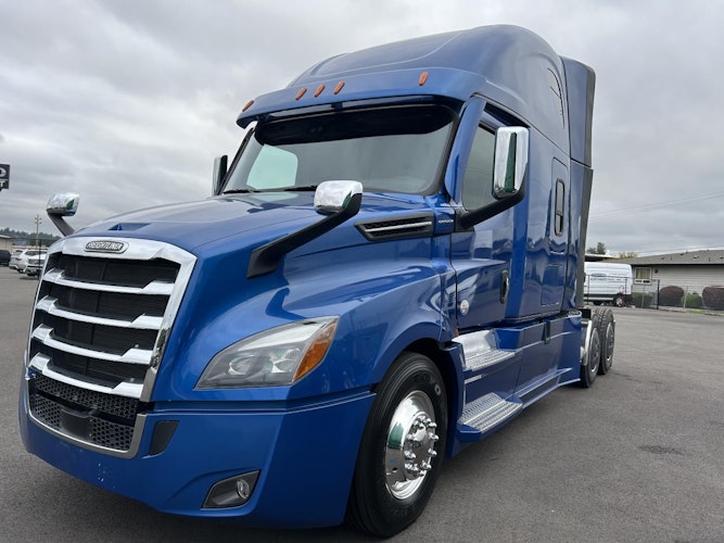 2024 Freightliner Cascadia 126" Sleeper Cab photo 3