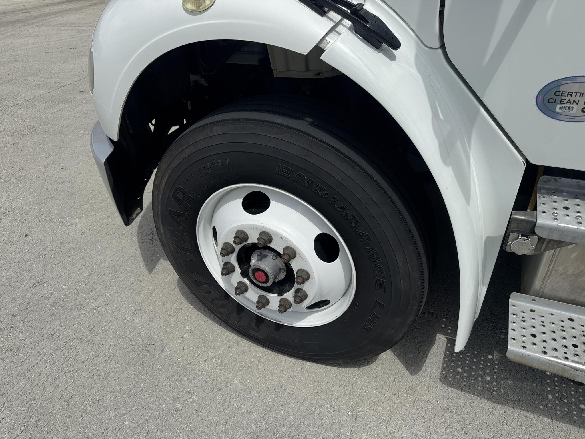 2019 Freightliner eM2 — photo 3