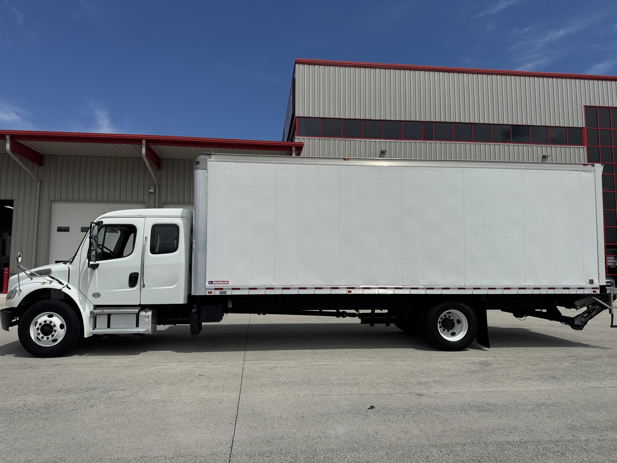 2018 Freightliner eM2 — photo 3