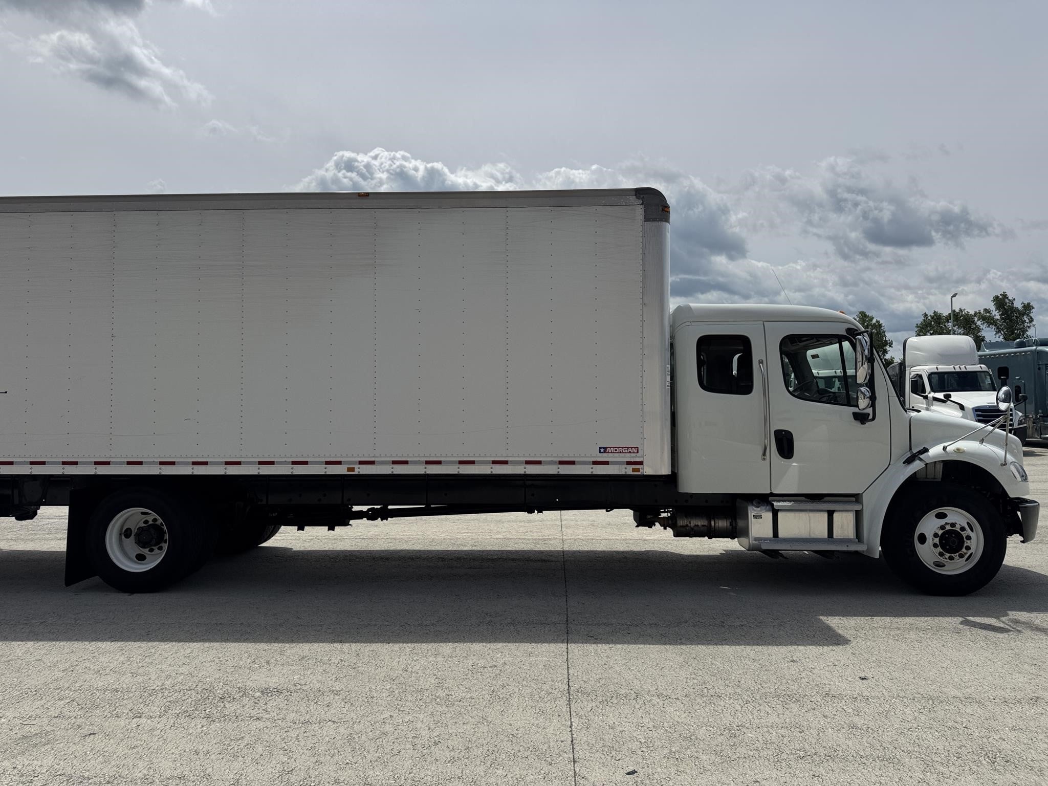 2018 Freightliner eM2 — photo 8
