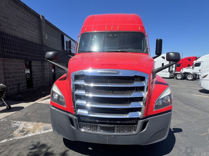 2022 Freightliner Cascadia 126" Sleeper Cab photo 3