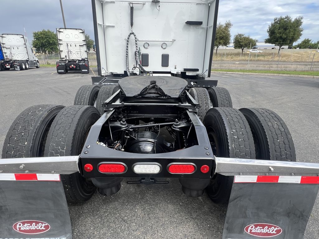 2023 Peterbilt 579 — photo 4