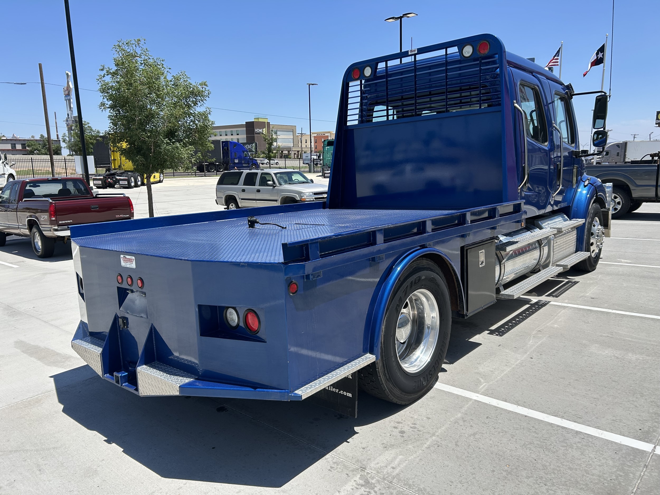 2017 Freightliner eM2 — photo 6