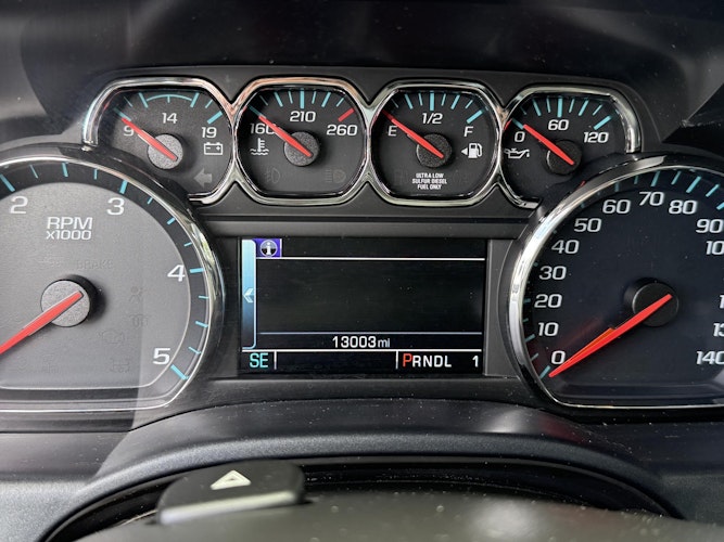 2020 Chevrolet Silverado 6500HD photo 3