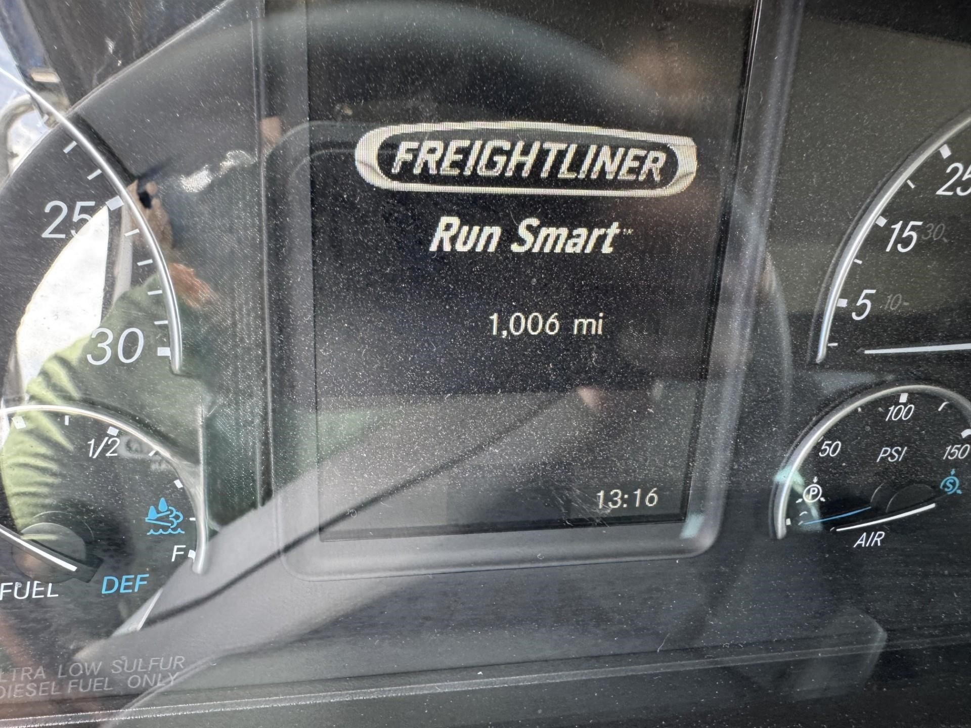 2026 Freightliner 114SD — photo 7