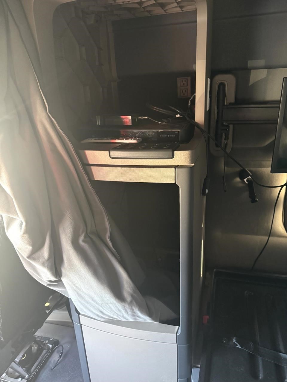 2019 Freightliner Cascadia — photo 6