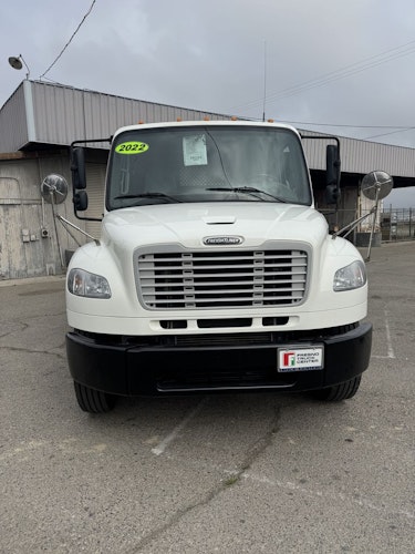 2022 Freightliner M2 106 Medium Duty photo 3