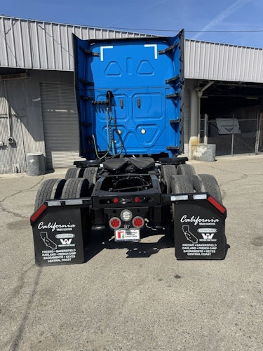 2024 Freightliner Cascadia 126" Sleeper Cab photo 4