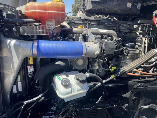 2021 Freightliner Cascadia 126" Sleeper Cab photo 4