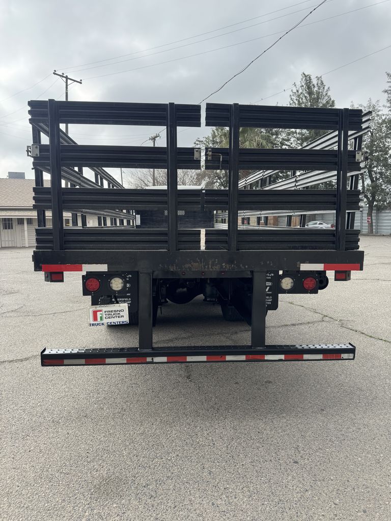 2022 Freightliner eM2 in Fresno, CA — photo 4