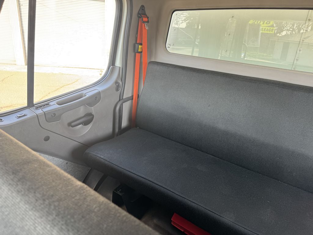 2018 Freightliner eM2 in Fresno, CA — photo 8