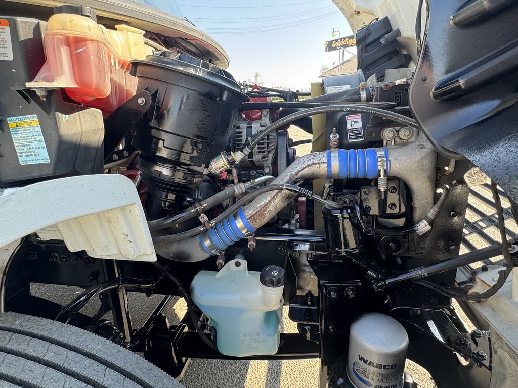 2018 Freightliner eM2 in Fresno, CA — photo 6