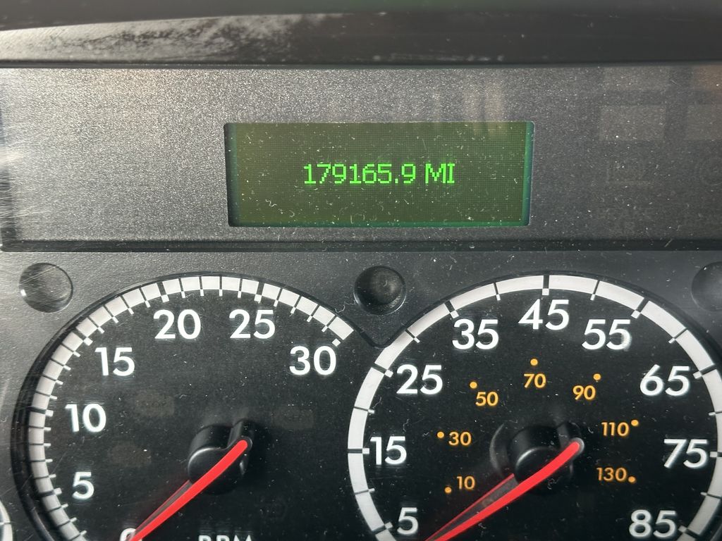 2020 Freightliner eM2 in Fresno, CA — photo 8