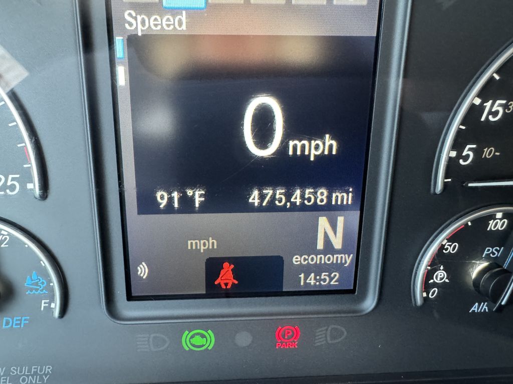 2023 Freightliner Cascadia in Fresno, CA — photo 8