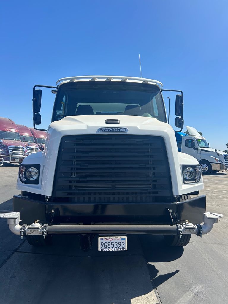 2024 Freightliner 114SD in Fresno, CA — photo 4