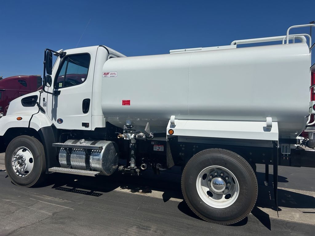 2024 Freightliner 114SD in Fresno, CA — photo 6