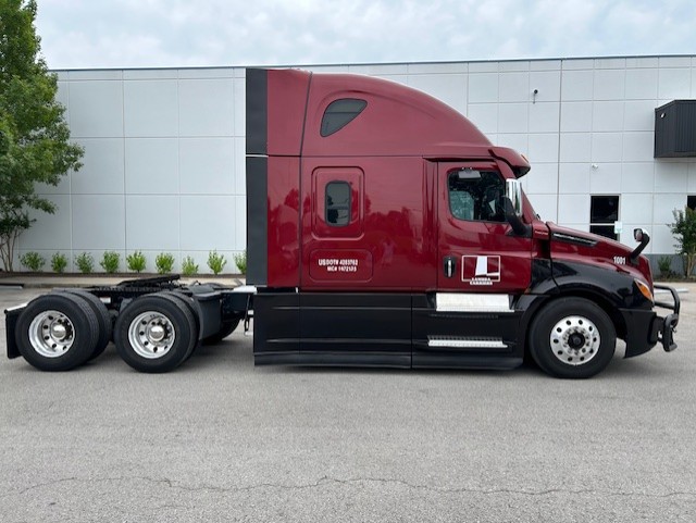 2023 Freightliner Cascadia in Nashville, TN — photo 6