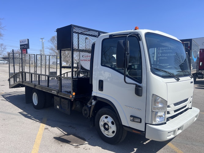 2022 Chevrolet Silverado 4500HD photo 3