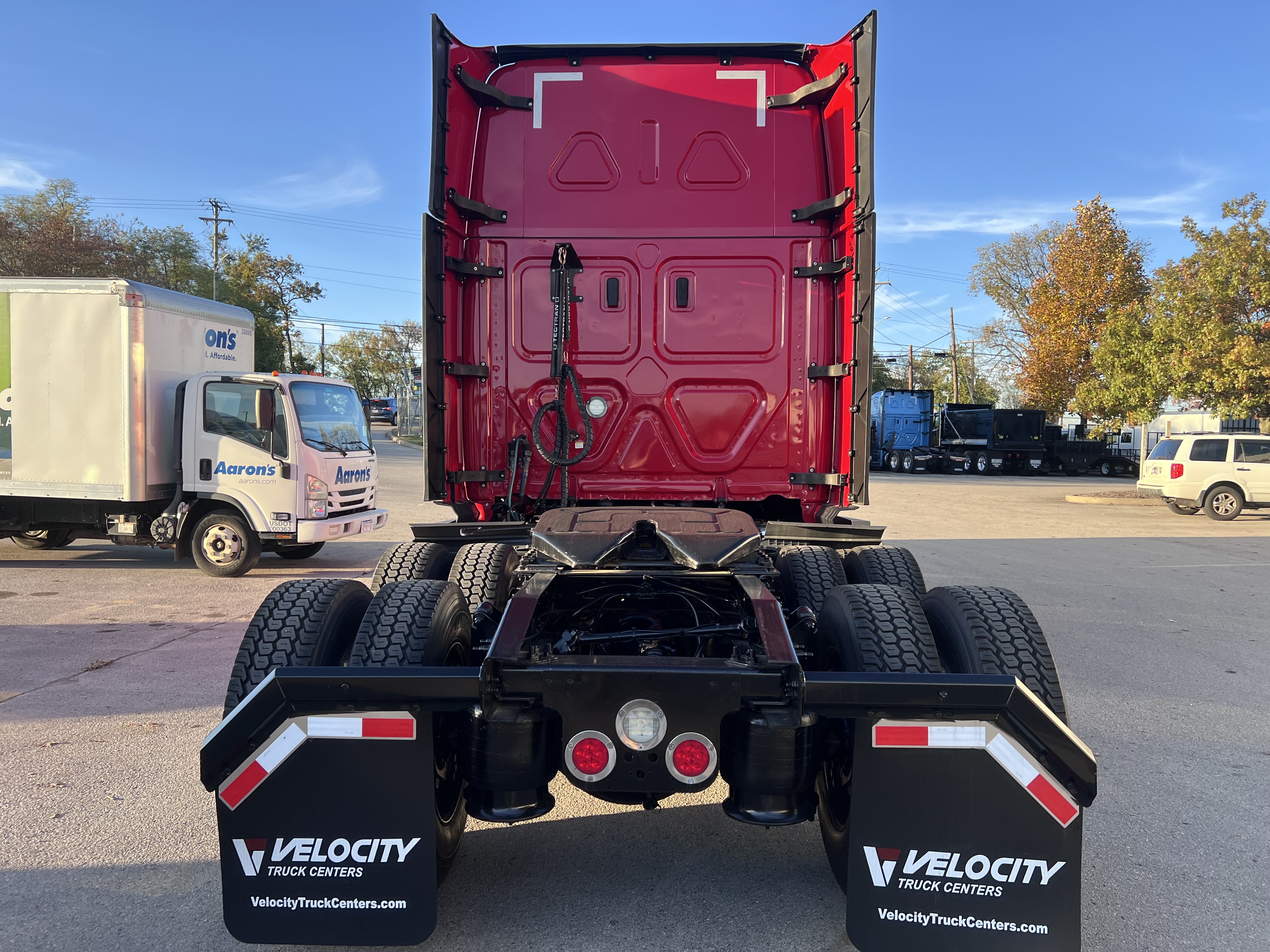 2020 Freightliner Cascadia in Nashville, TN — photo 5