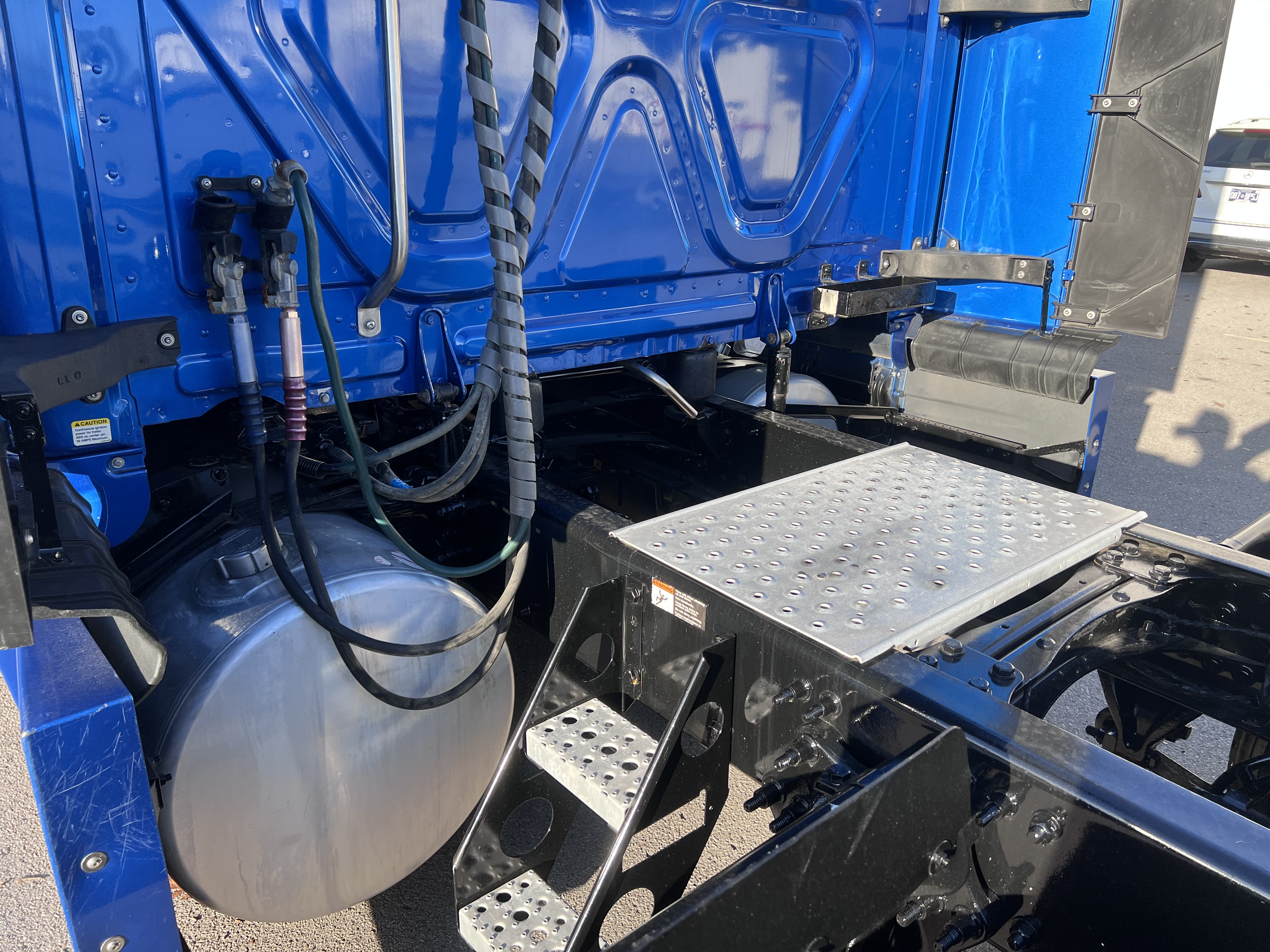 2020 Freightliner Cascadia in Nashville, TN — photo 3