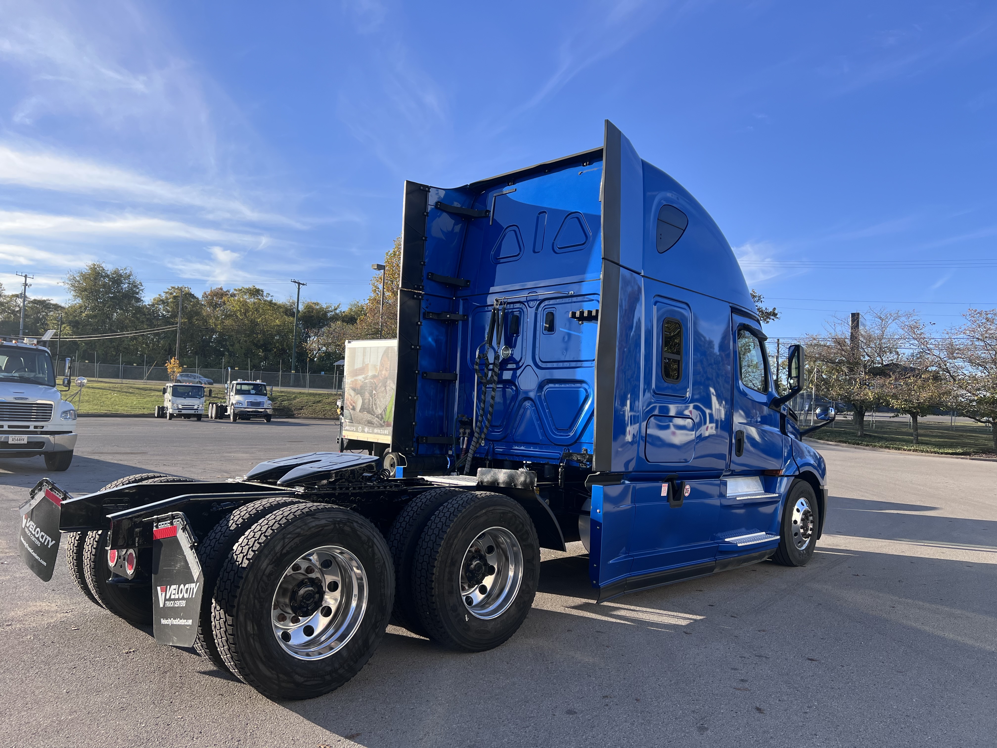 2020 Freightliner Cascadia in Nashville, TN — photo 6