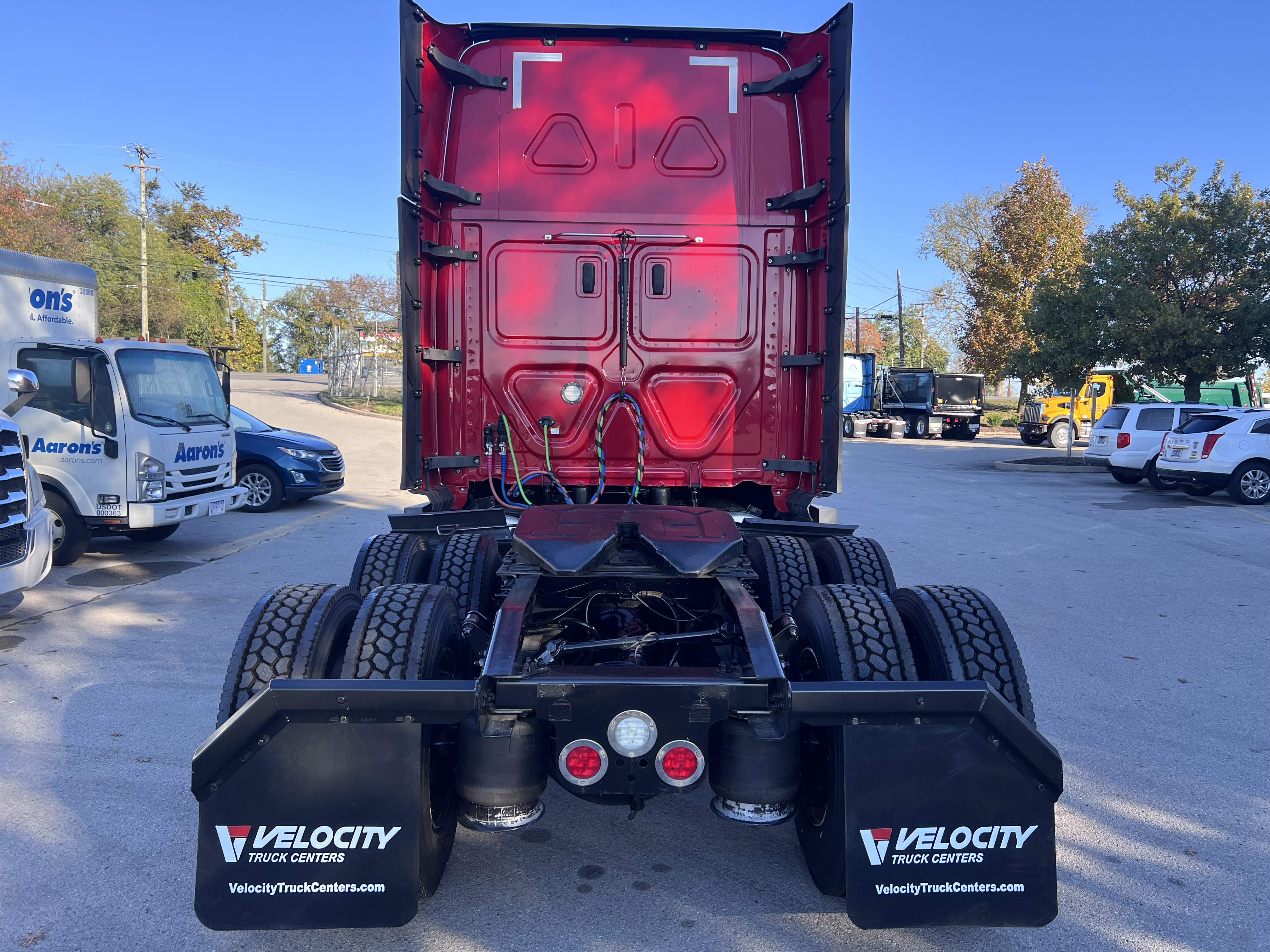 2020 Freightliner Cascadia in Nashville, TN — photo 5