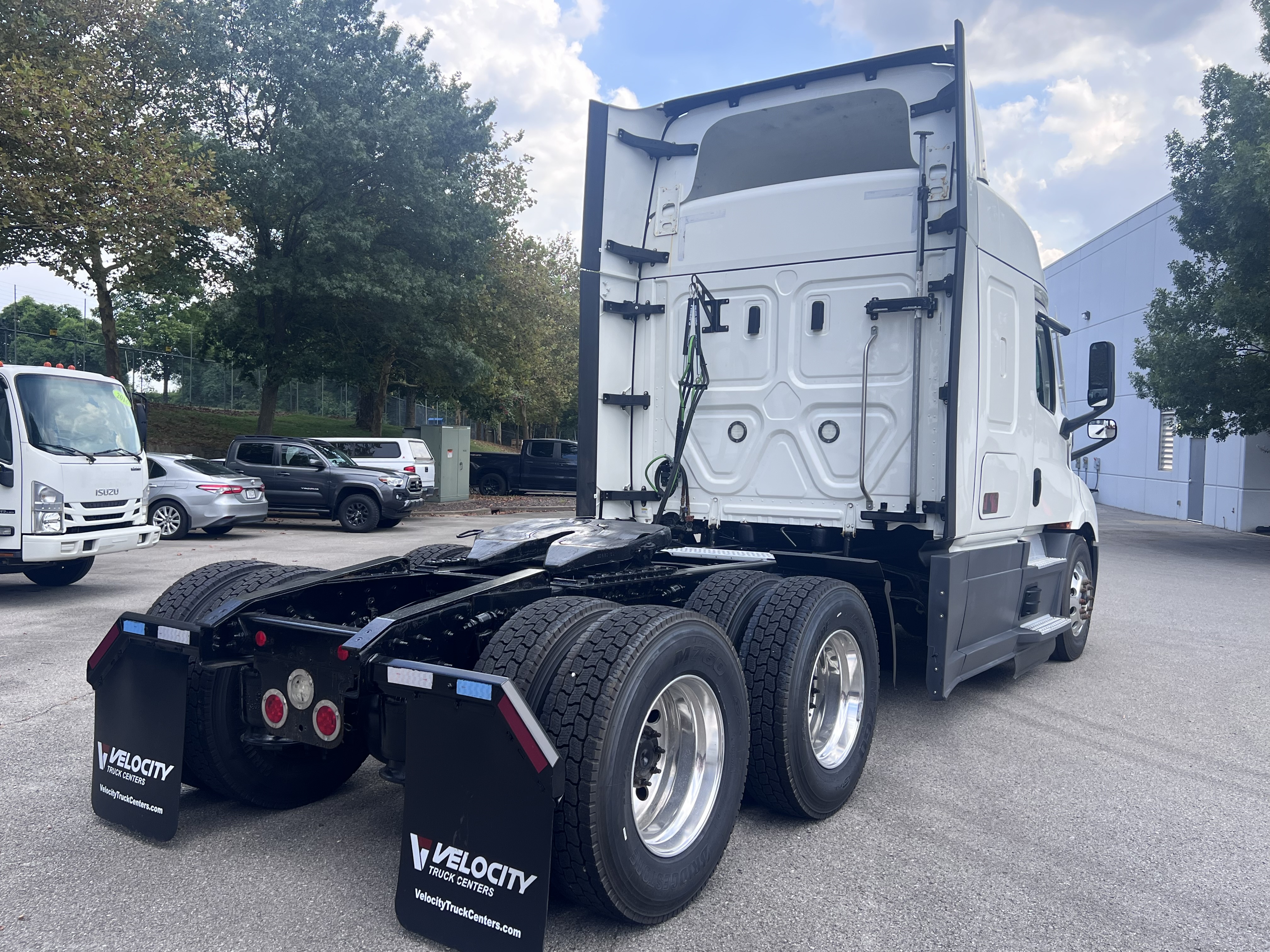 2022 Freightliner Cascadia in Nashville, TN — photo 4