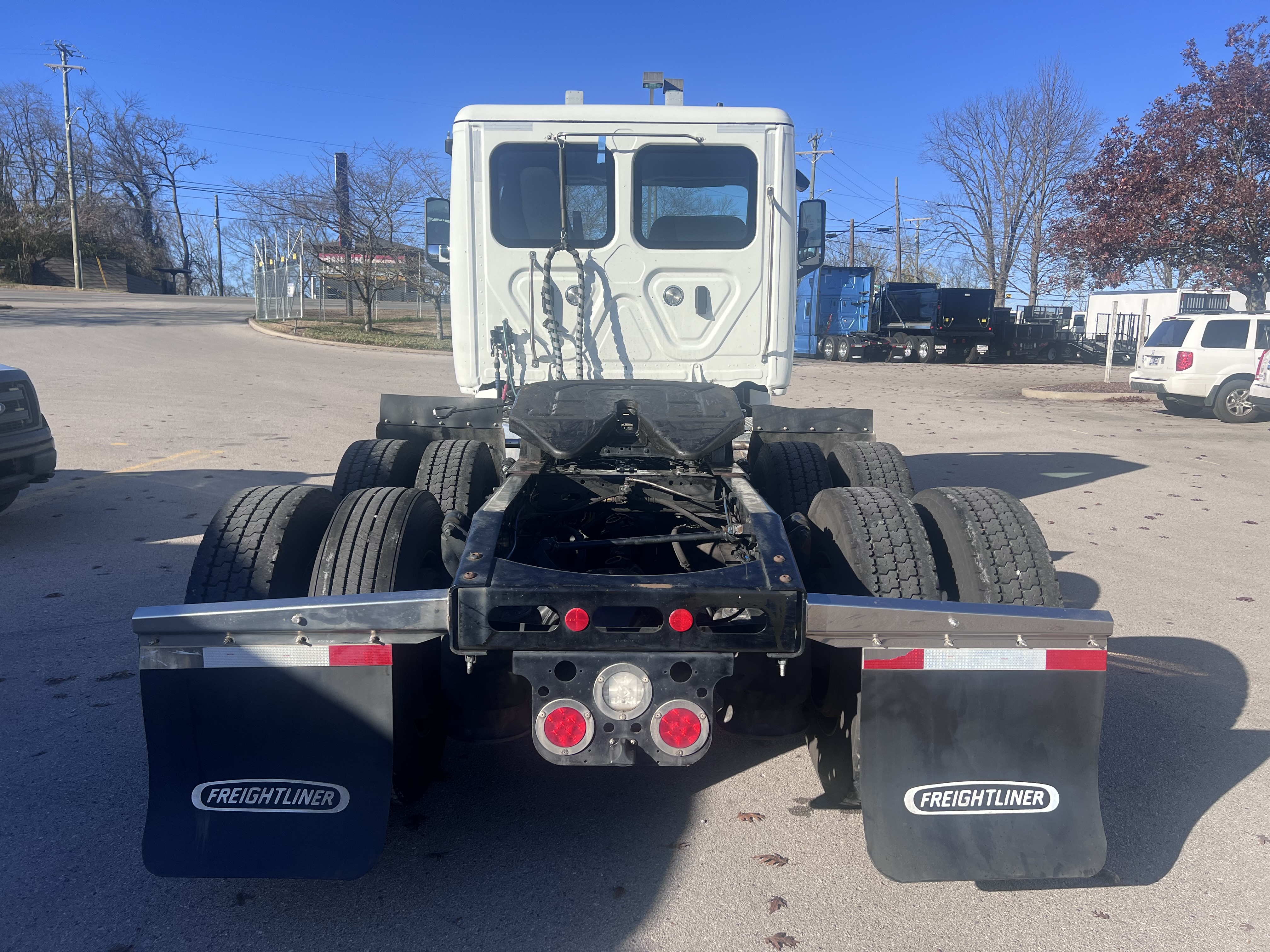 2023 Freightliner Cascadia in Nashville, TN — photo 4