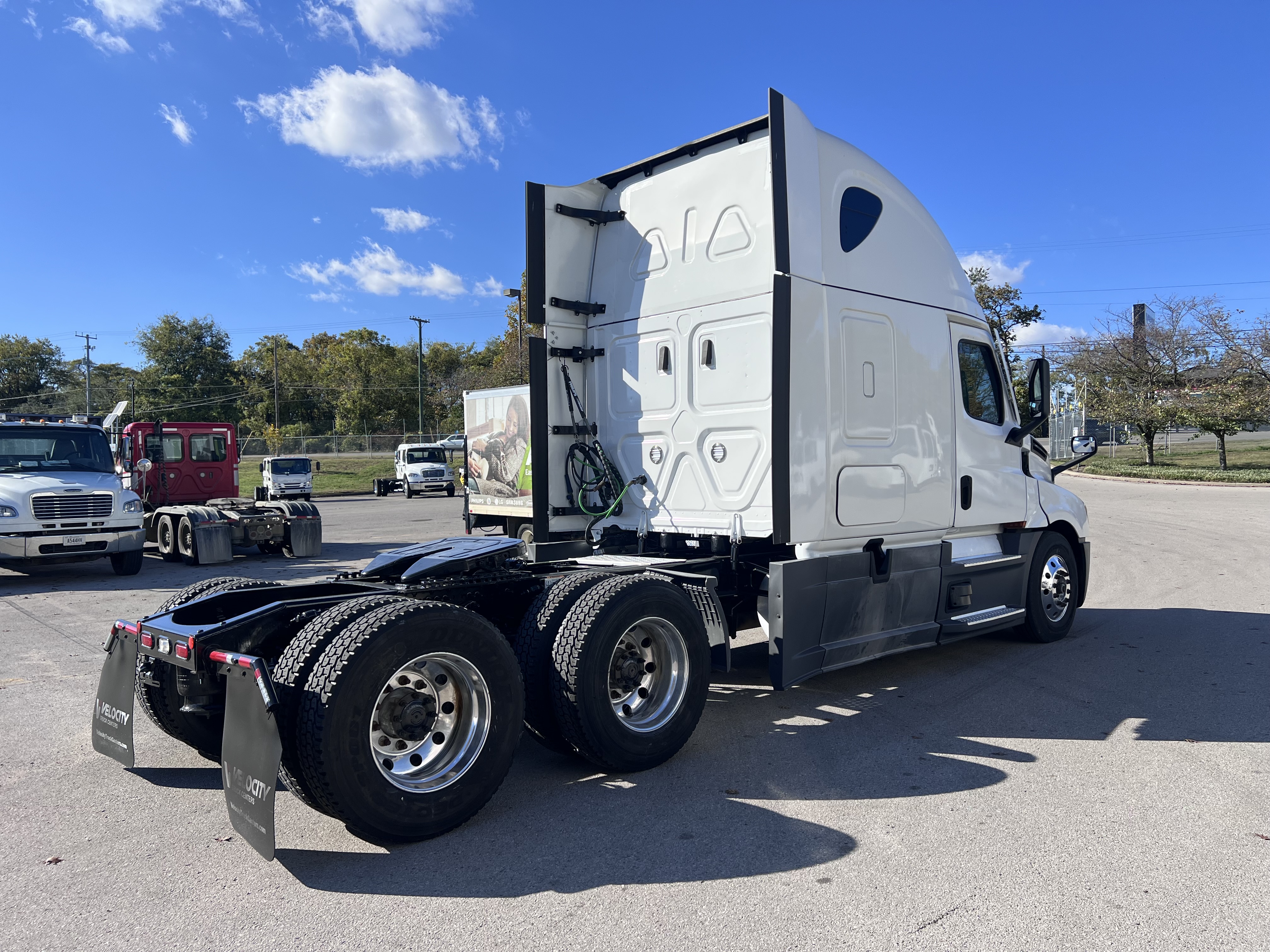 2022 Freightliner Cascadia in Nashville, TN — photo 6