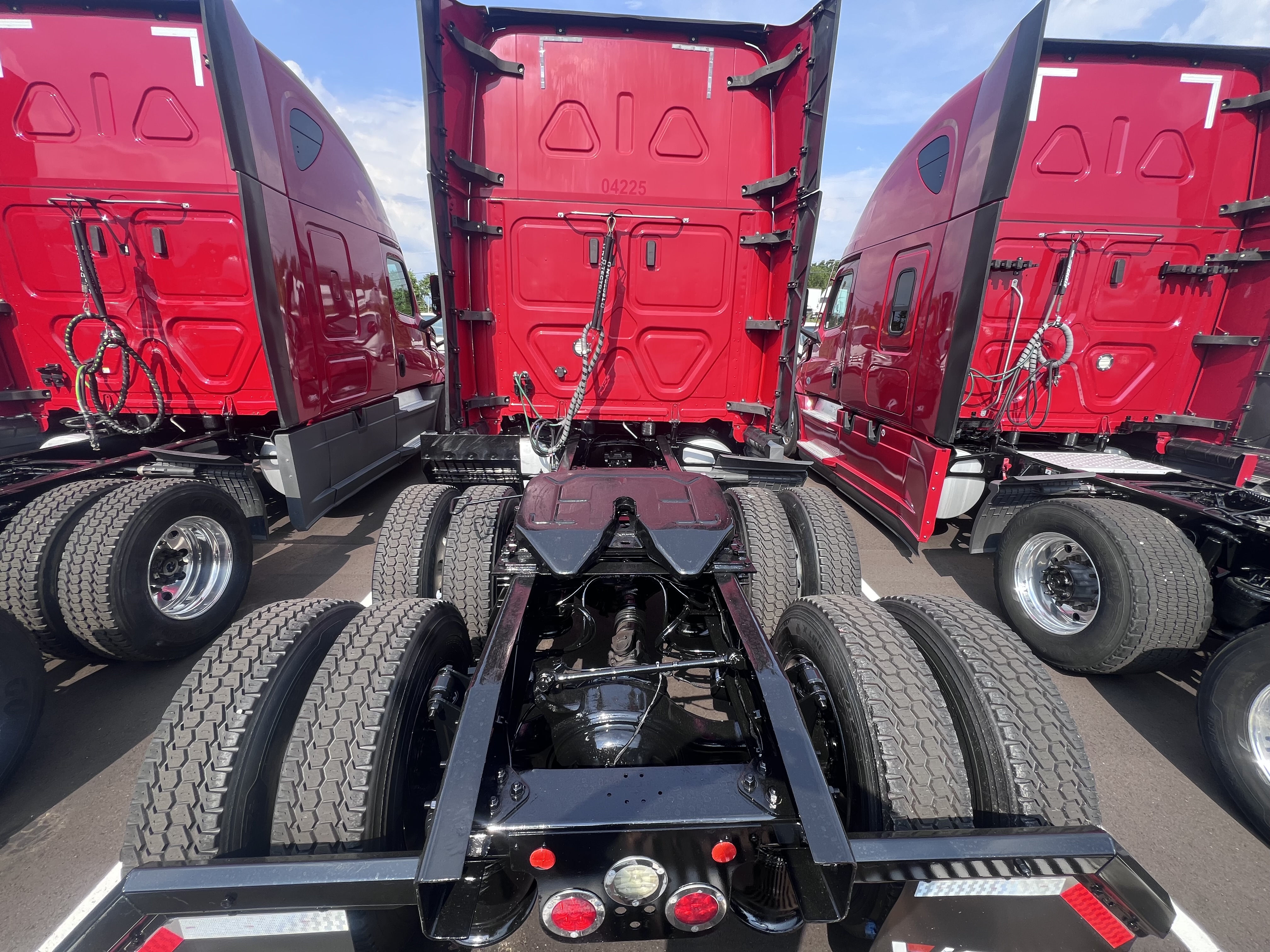2020 Freightliner Cascadia in Nashville, TN — photo 4