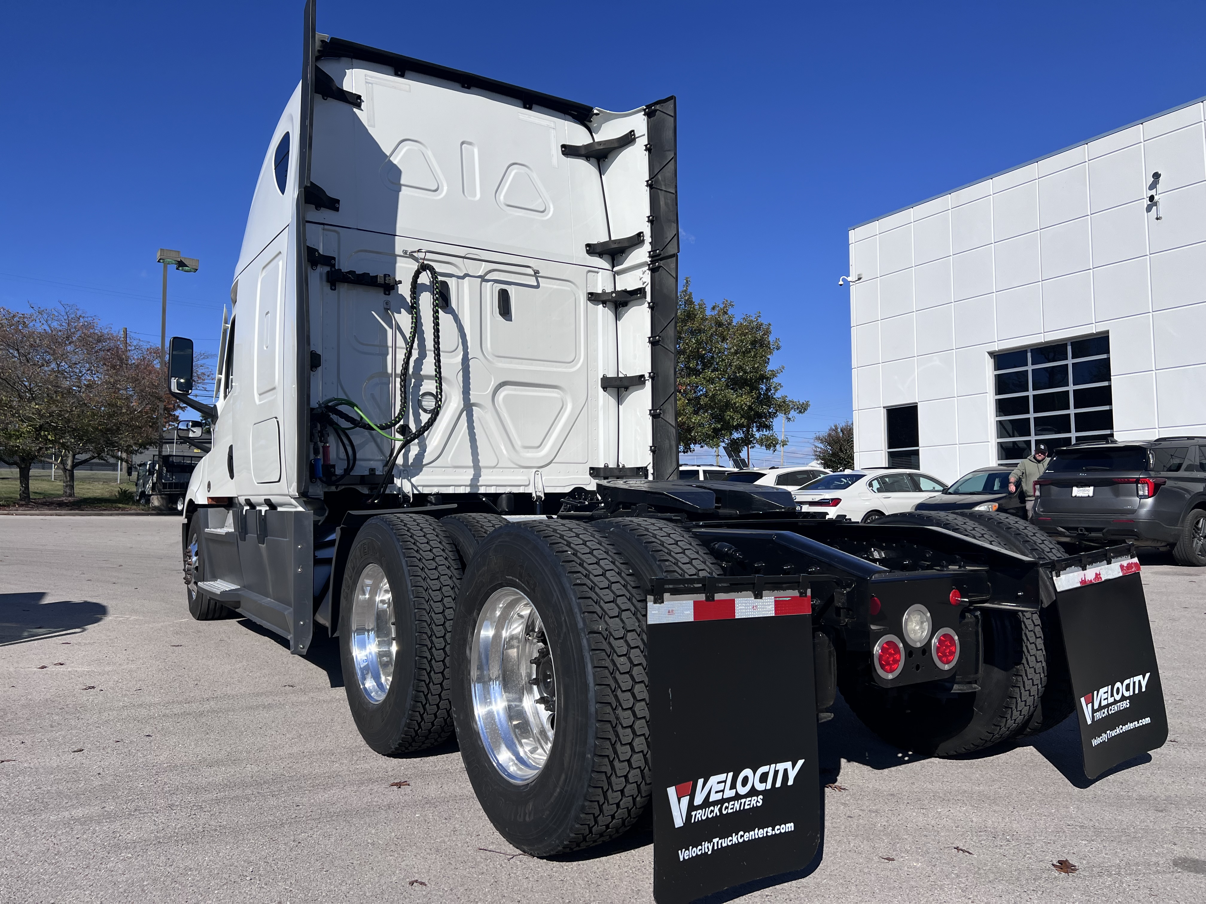 2023 Freightliner Cascadia in Nashville, TN — photo 4