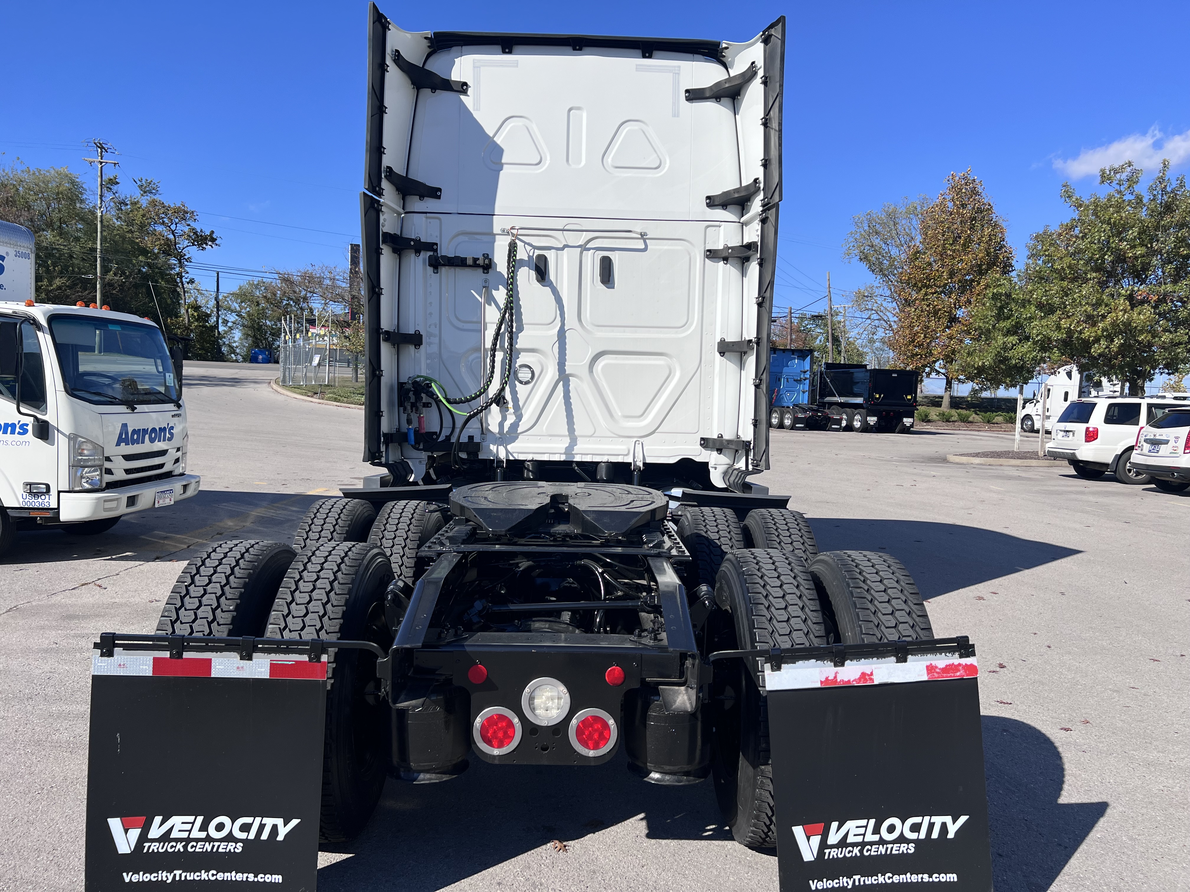 2023 Freightliner Cascadia in Nashville, TN — photo 5
