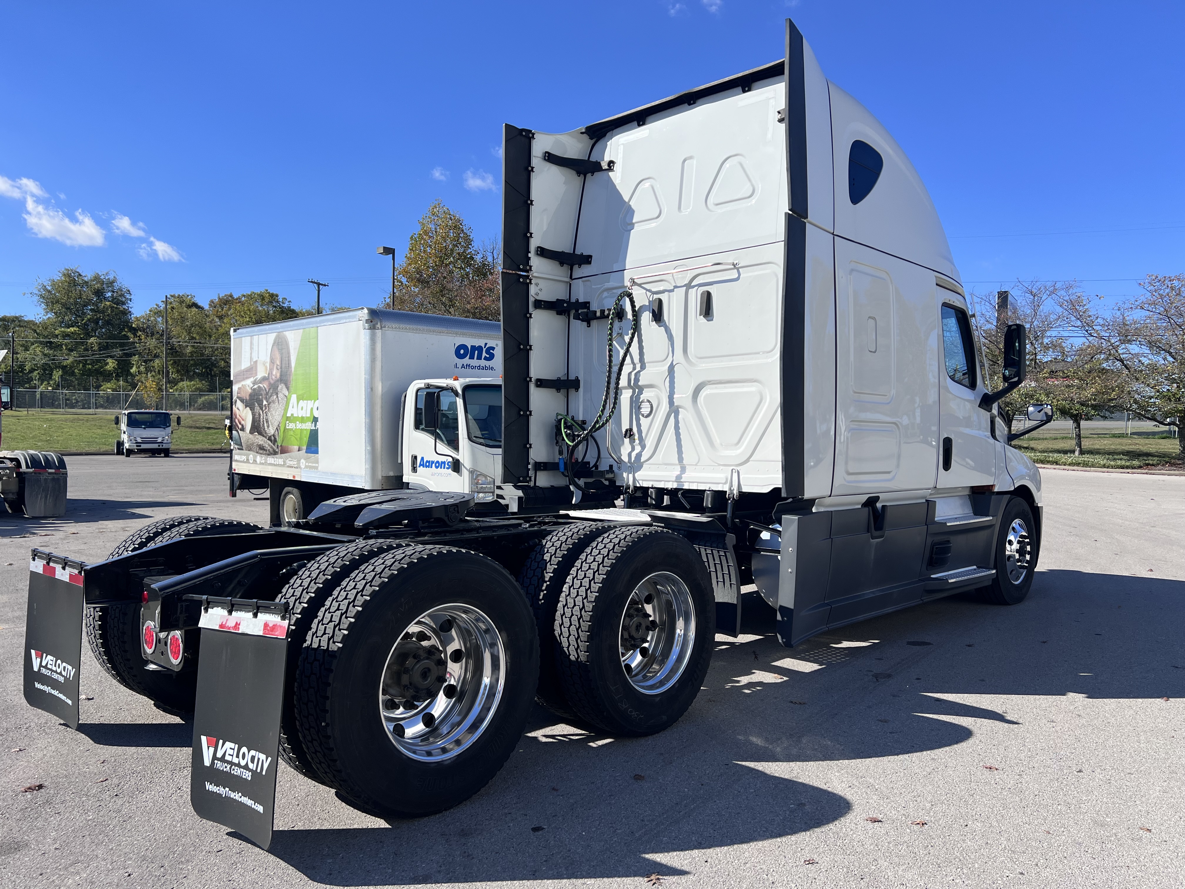 2023 Freightliner Cascadia in Nashville, TN — photo 6
