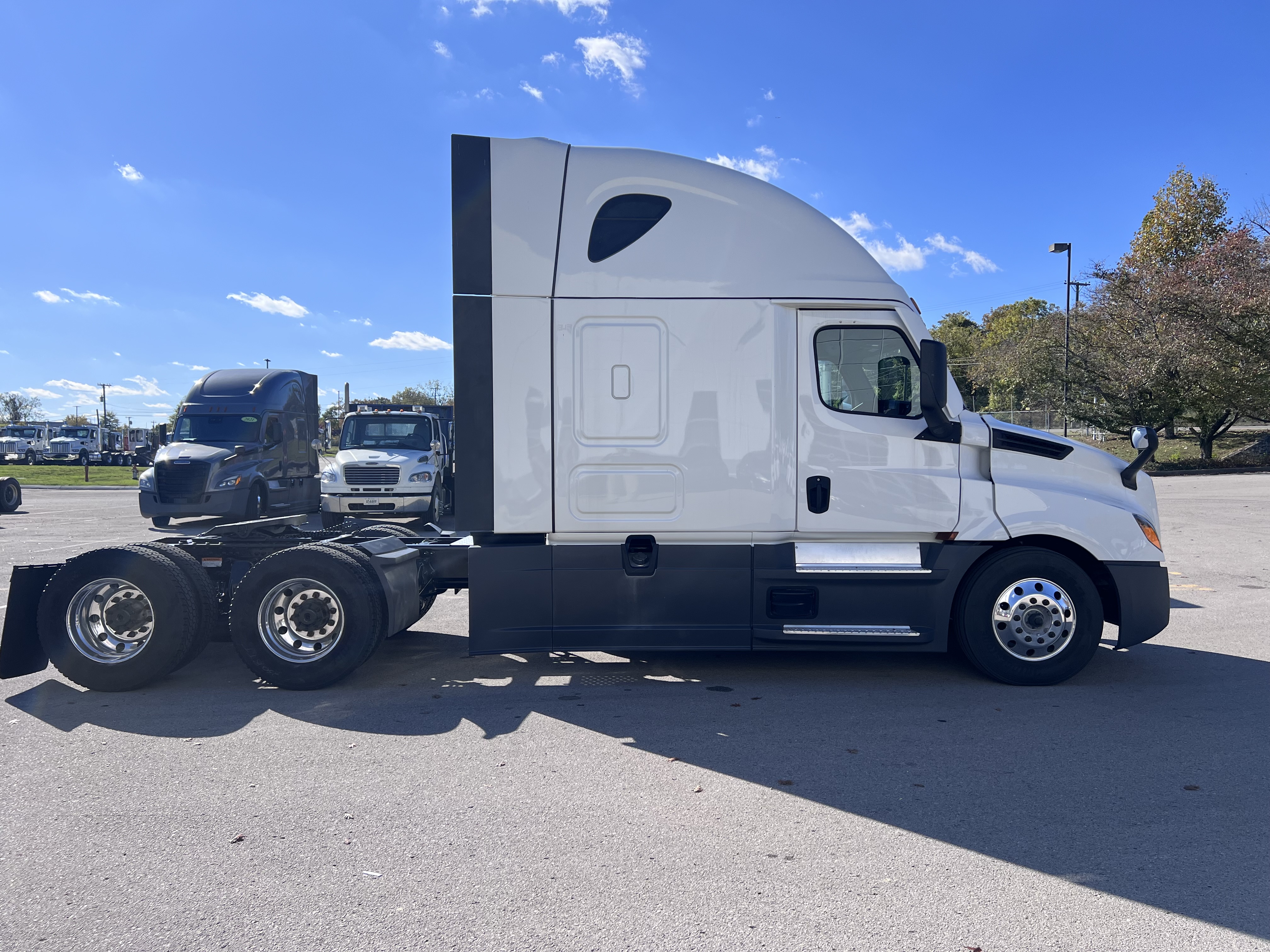 2023 Freightliner Cascadia in Nashville, TN — photo 7