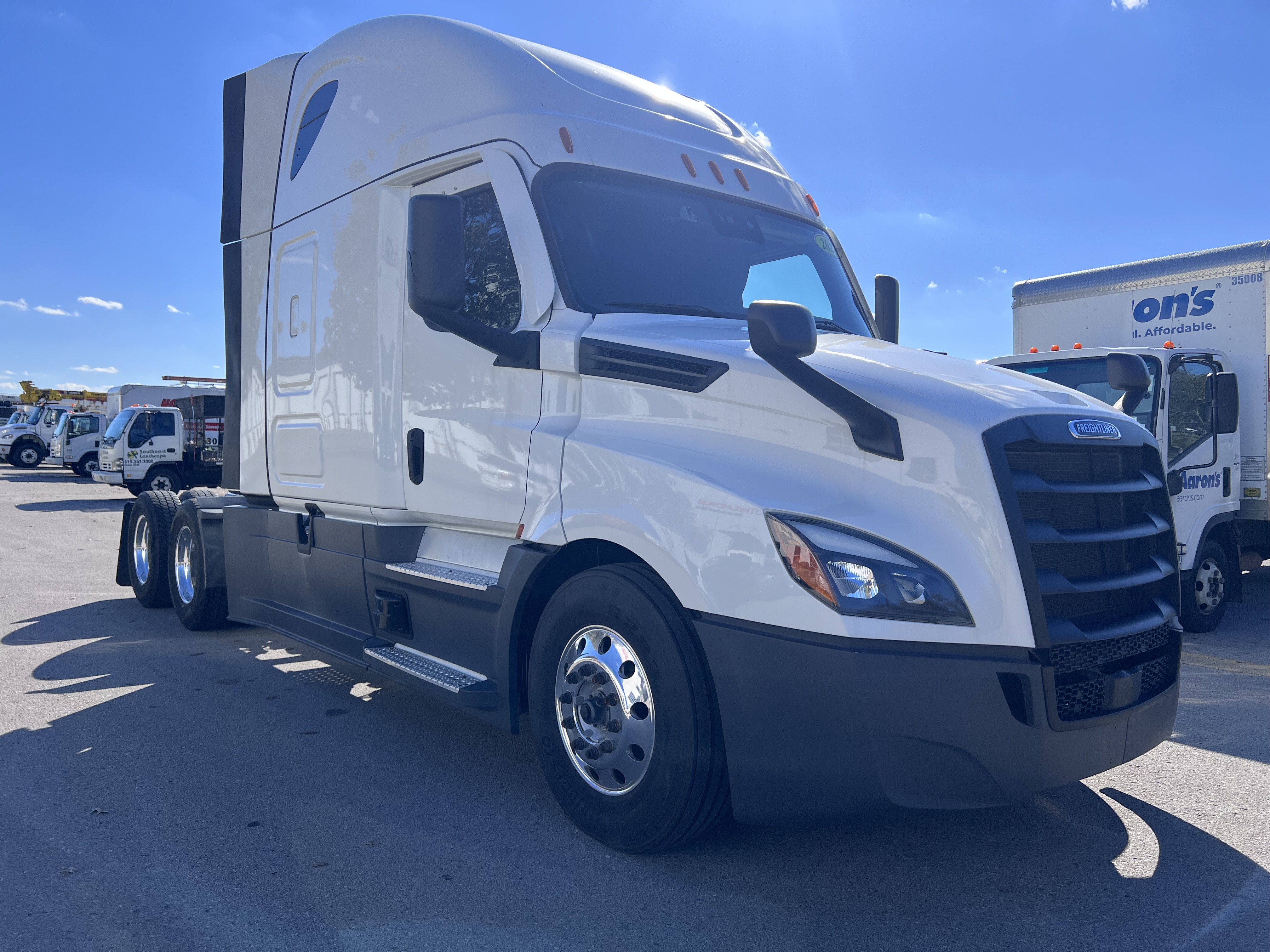 2023 Freightliner Cascadia in Nashville, TN — photo 8